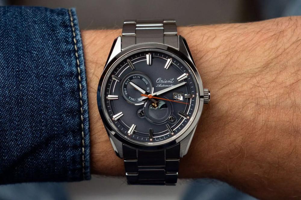 Orient Stretto Stretto Sun & Moon Ediție limitată automată pentru aniversarea a 75 de ani RA-AK0311N30B