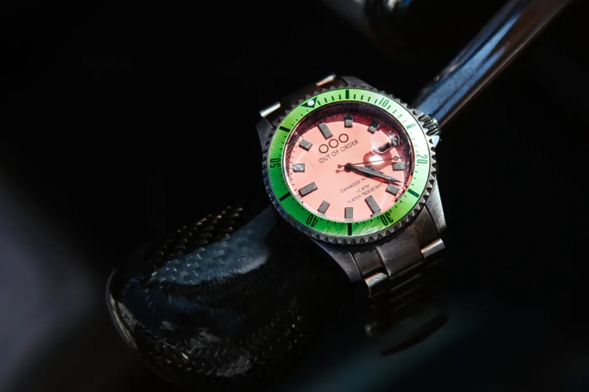 Out Of Order Orologio Anguria, Swiss Ronda 515, Cassa 44mm In Acciaio 316L, Vetro Zaffiro, 100m - 2