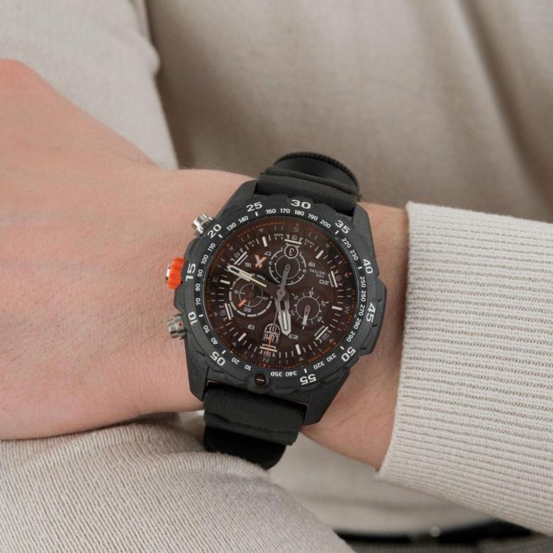 Zegarek Luminox XB.3741 - Tarcza