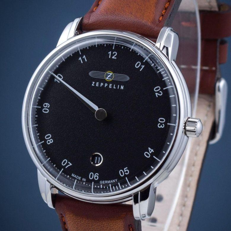 Zegarek Zeppelin 8642-2 - Tarcza