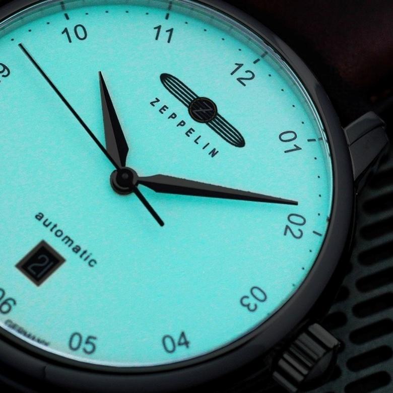 Zegarek Zeppelin 8670M-3 - tehnologie Super-LumiNova